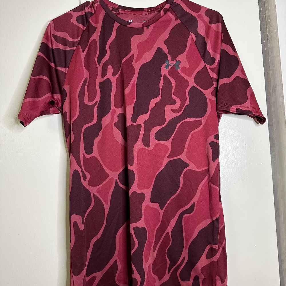 Under armour tshirt